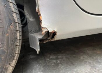 honda city automobilio kebulas paveiktas korozijos rudys
