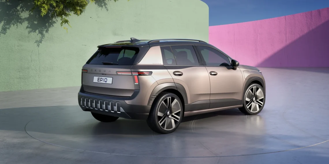Paskelbta oficiali „Škoda Epiq“ kaina – už 25 330 eurų vairuotojams teks apsieiti be žiemai svarbios įrangos 1 skoda epiq 2