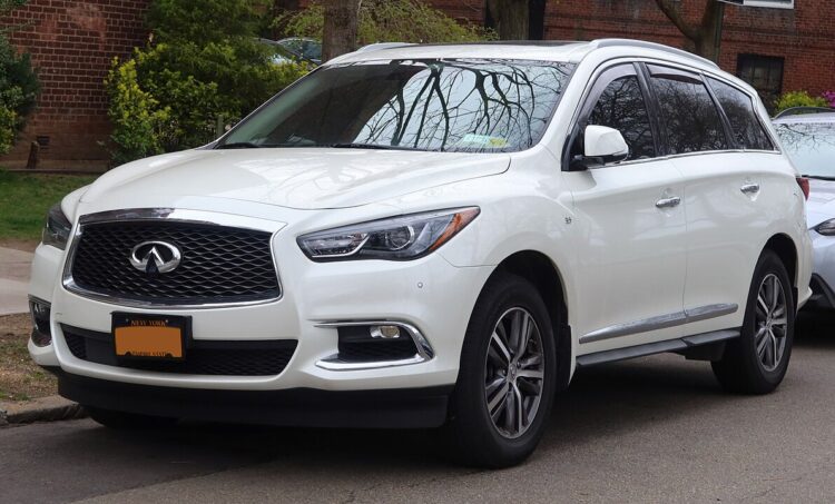 Infiniti QX60 prabangus krosoveris