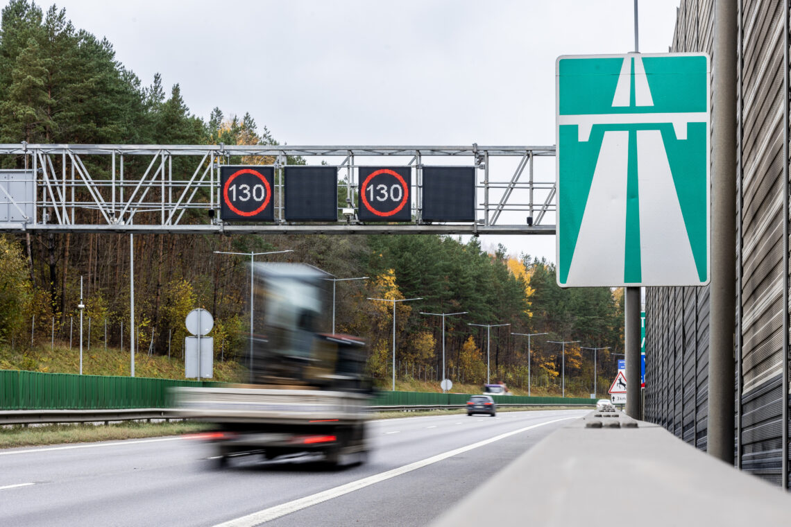 Žiemos naujovė Vilnius Kaunas kelyje bus galima važiuoti iki 130 km val vaziavimas kairioje juostoje automagistrale greitkelis