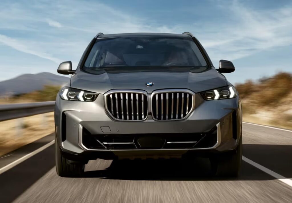 Šios trys markės pripažintos mažiausiai gendančiomis: netikėtas rezultatas 2 BMW X5 2025