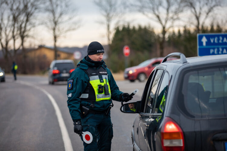 Klaipėdos policijos patikrinimas kelyje