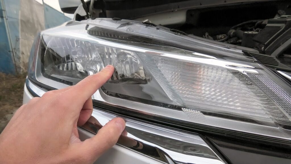 Nissan Kicks priekinis zibintas