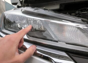 Nissan Kicks priekinis zibintas