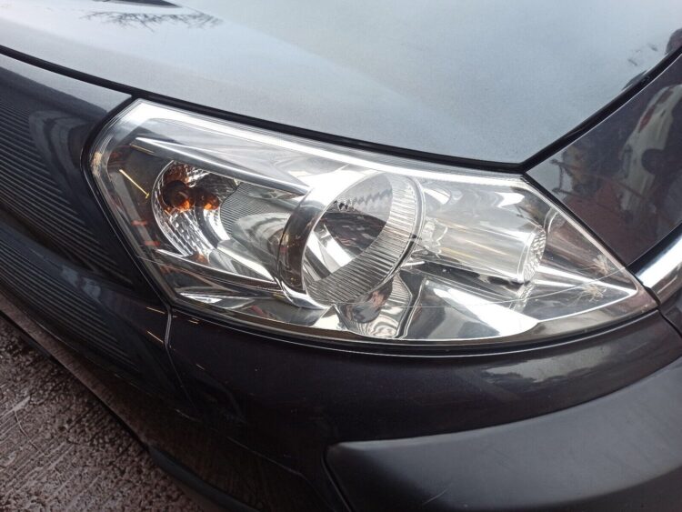 toyota proace 2013-2016 priekinis zibintas