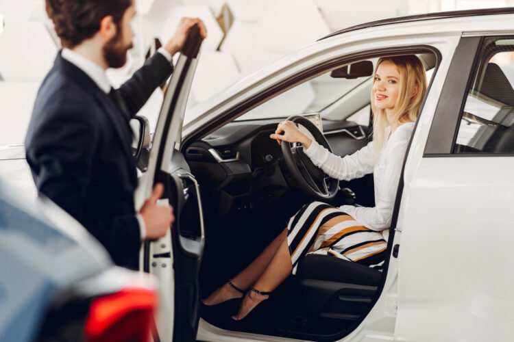 Komfortas ar kaina kas svarbiausia renkantis automobilių nuomą