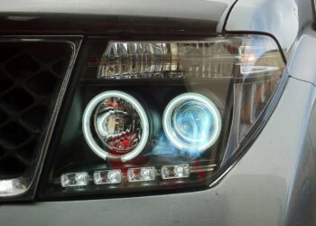 Nissan Pathfinder R51 priekinis zibintas
