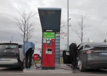 Norvegijoje daugiau elektromobilių nei dyzelių ką tai sako Lietuvai