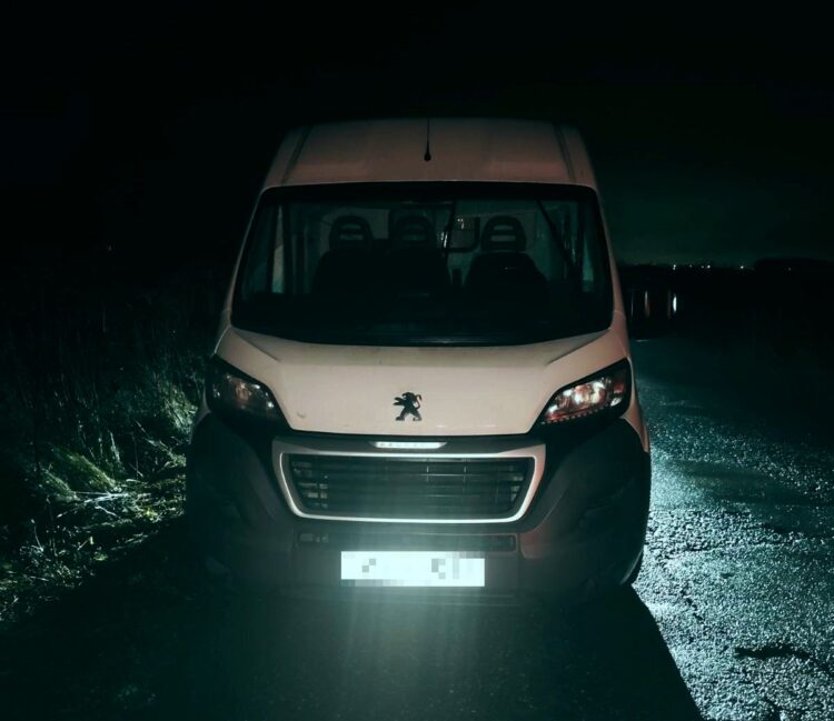 Peugeot Boxer furgonas sustabdytas Šiaulių rajone