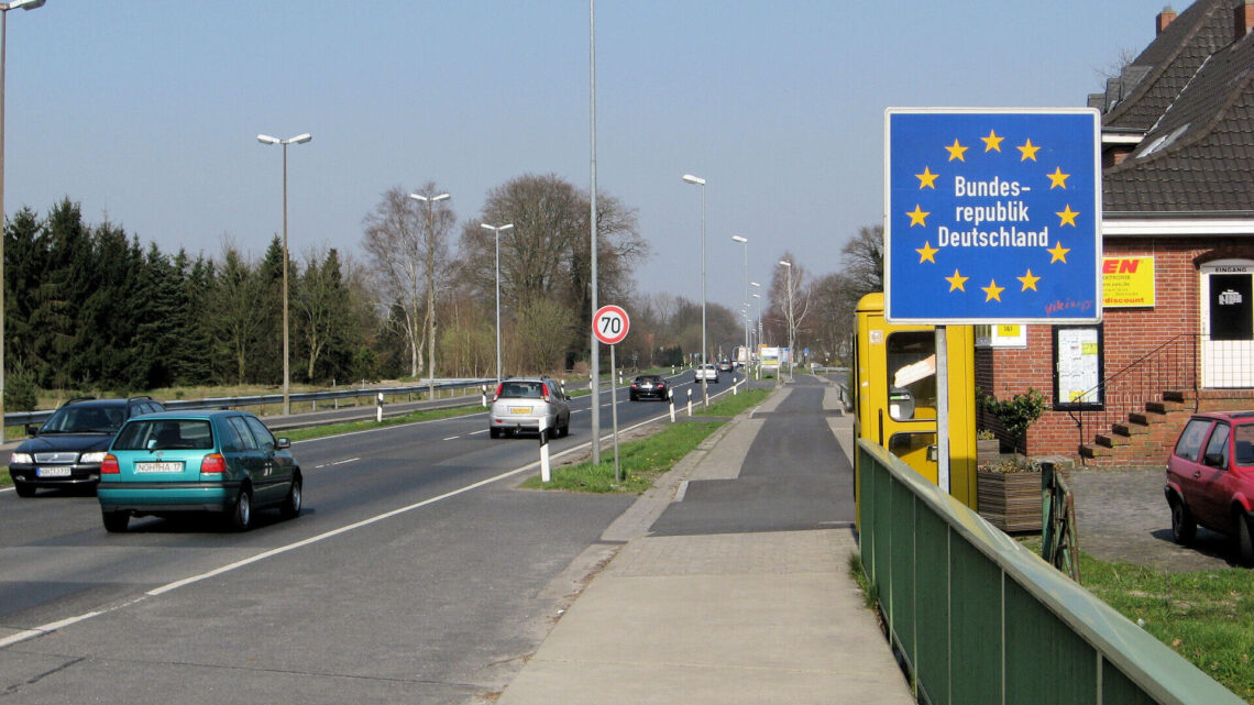 Vokietijos Federacinė Respublika kelio zenklas
