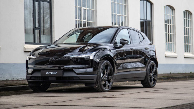 Volvo EX30 Black Edition 2