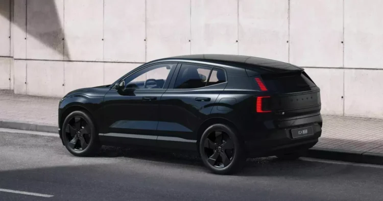 Volvo EX30 Black Edition