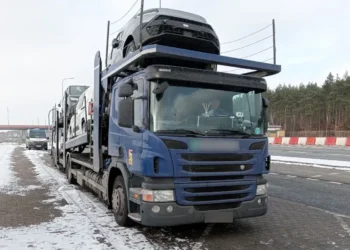 Lenkijoje sustabdytas lietuviškas vilkikas baudos siekė beveik 1 000 eurų