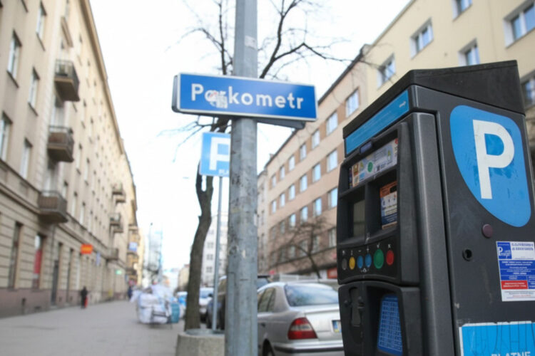 Nuskenavai QR kodą ir praradai pinigus Taip apgaudinėjami vairuotojai