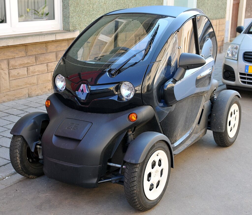 Renault Twizy mažas elektrinis miesto automobilis