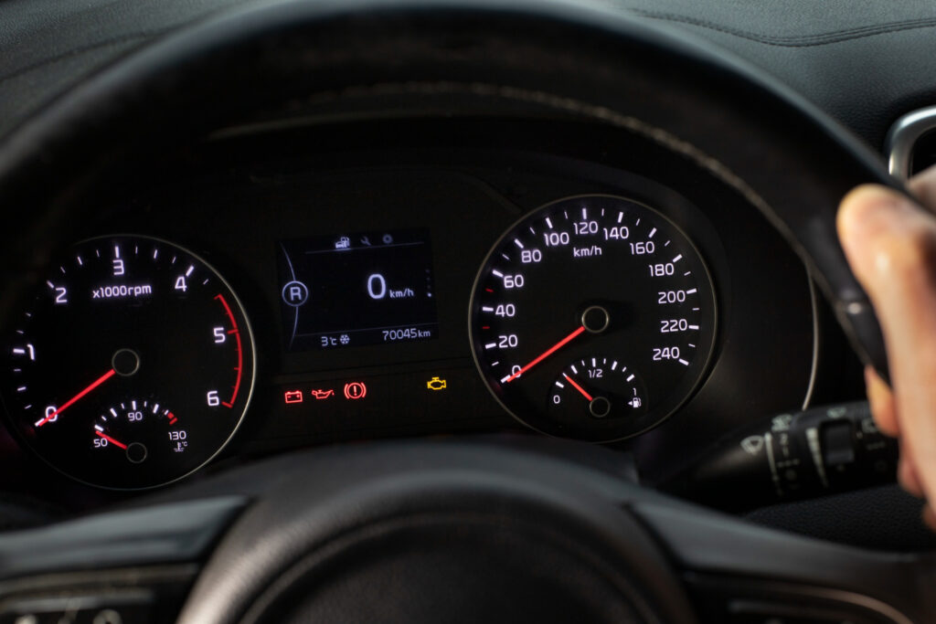 automobilio prietaisu skydelis