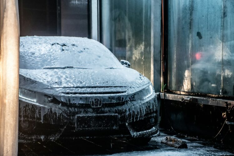 automobiliu plovykla automobilio plovimas ziema