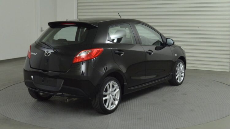 mazda 2 2010