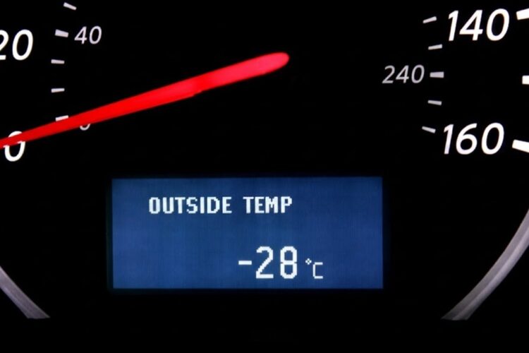 prietaisu skydelis minus 28 laipsniai celsijaus