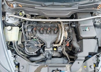 volvo 2.0 dyzelinis variklis