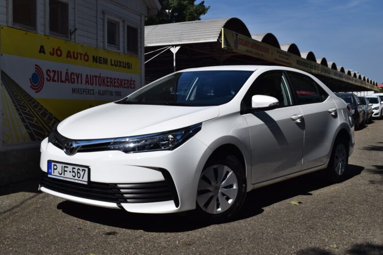 1.33 l darbinio tūrio Toyota Corolla
