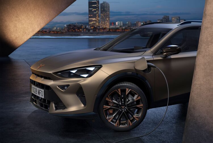 Naudotas „Cupra Formentor“: šeši atšaukimai ir į ką atkreipti dėmesį perkant 1 Cupra Fermentoras priekis-šonas iki pusės