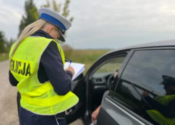 Lenkijos policijos pareiguna israso bauda vairuotojui