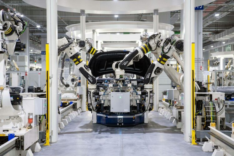 automobilio surinkimas gamykloje