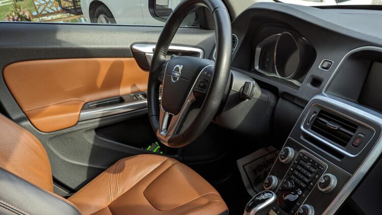 volvo s60 2016 interjeras