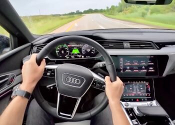 2024 Audi Q8 Sportback e-tron quattro