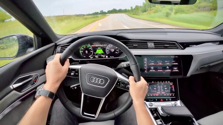 2024 Audi Q8 Sportback e-tron quattro
