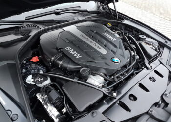 BMW V8 N63 variklis