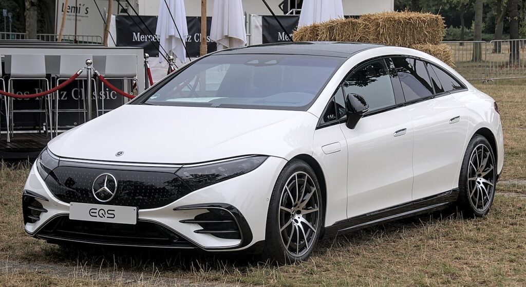 Mercedes Benz EQS