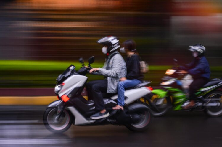 Motorolerių vairuotojai