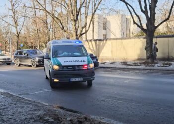 Vilniuje automobilis partrenkė pėsčiąjį K Kalinausko gatvėje