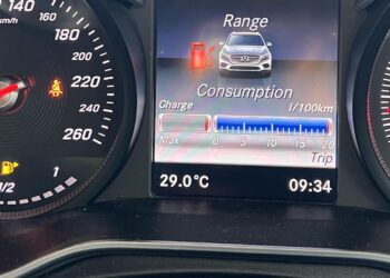 automobilio prietaisu skydelis kuro likutis bake rezervas