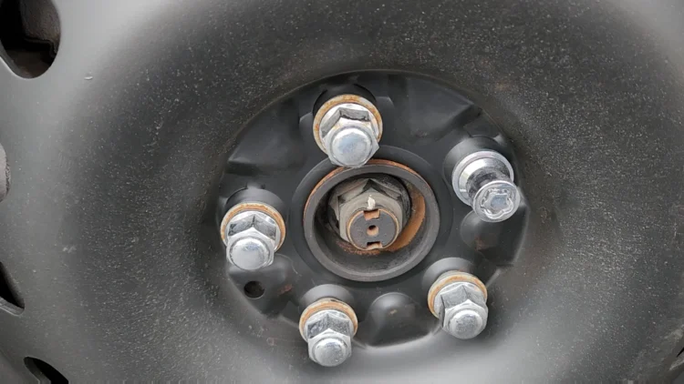automobilio ratlankio varztai