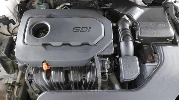 5 modernūs varikliai, kurių mechanikai vengia naudotų automobilių rinkoje — ir ne visi jie prancūziški 1 Hyundai 2.0 GDI variklis