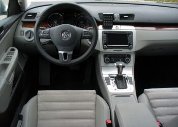 Volkswagen Passat B6 su automatine DSG pavaru deze