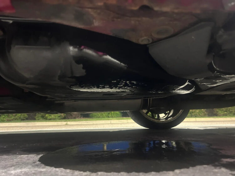kiauras degalu bakas kuro nuotekis