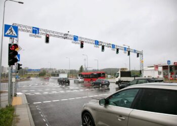 sankryza pilaites prospekte vilniuje raudonas sviesoforo signalas