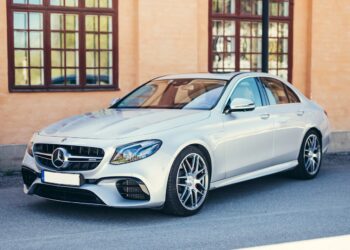 Mercedes-Benz W213