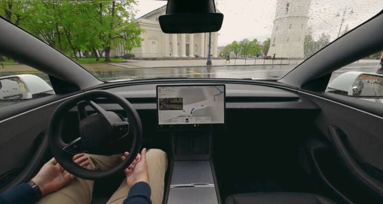 Tesla FSD Lietuvoje