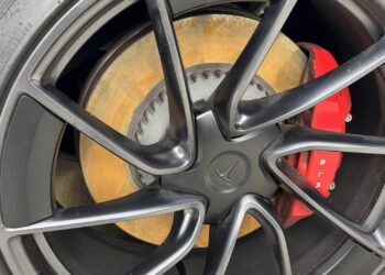 tesla stabdziu diskas
