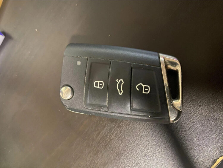 volkswagen automobilio raktas