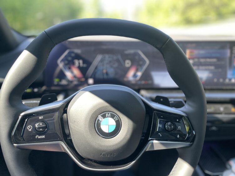 bmw automobilio vairas salonas interjeras