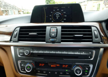 bmw centrine konsole oro kondicionierius