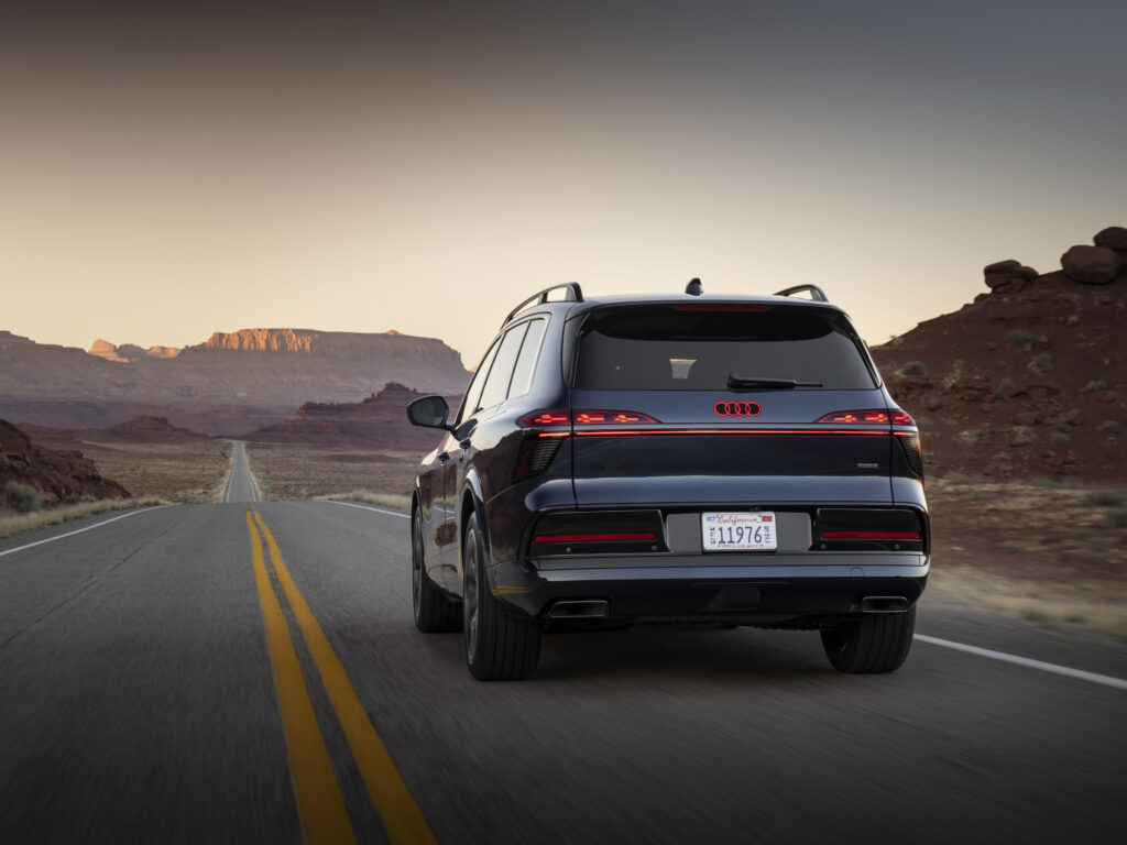 Audi Q9 galas