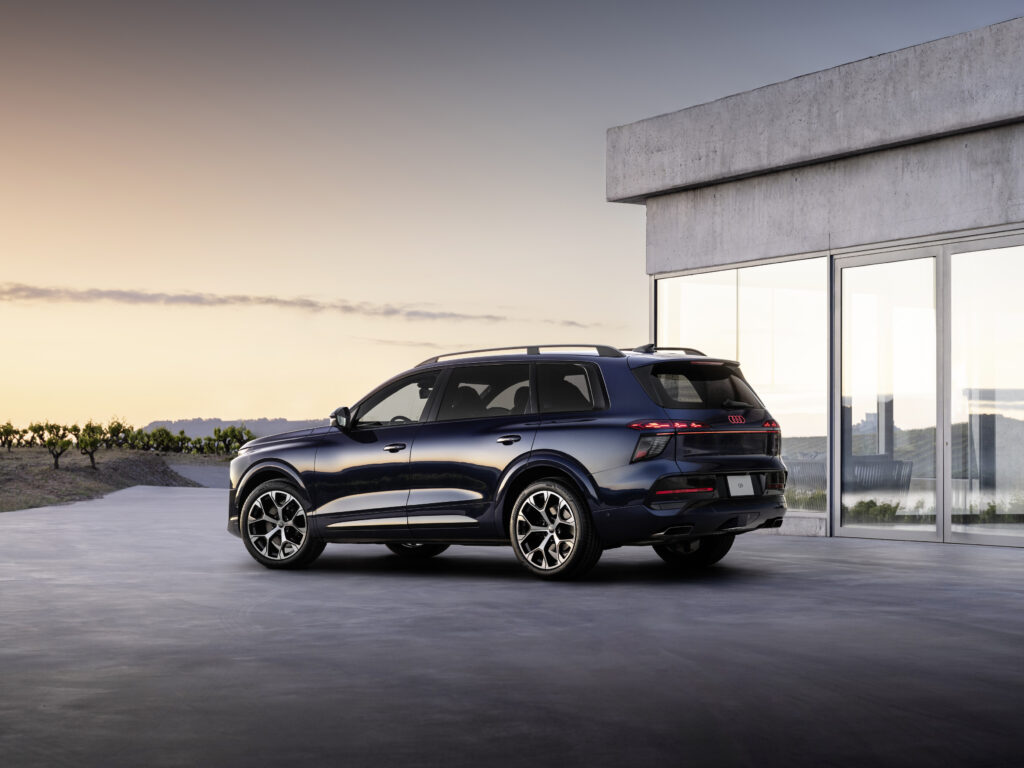 Audi Q9 sonas galas