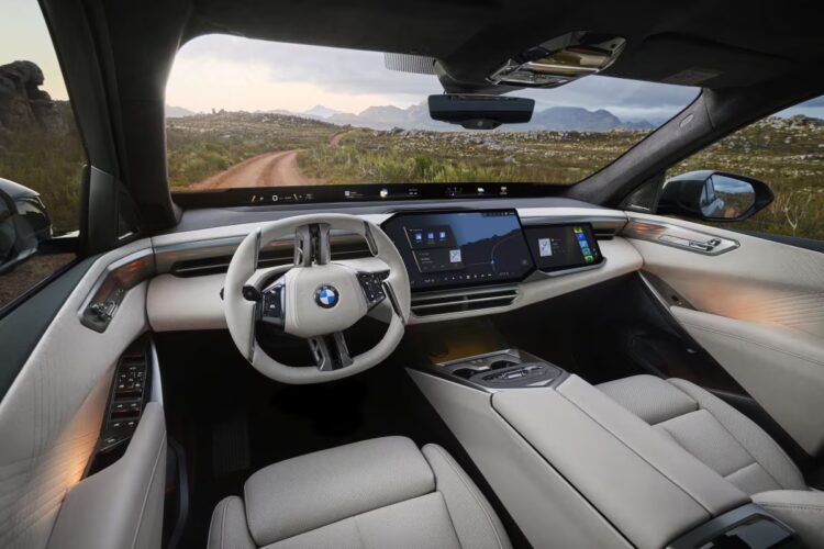 5 varomosios sistemos ir 460 kW įkrovimas – naujasis BMW X5 nustatė kartelę, kurią dar reikės pasiekti 1 BMW X 2026 salonas-interjeras